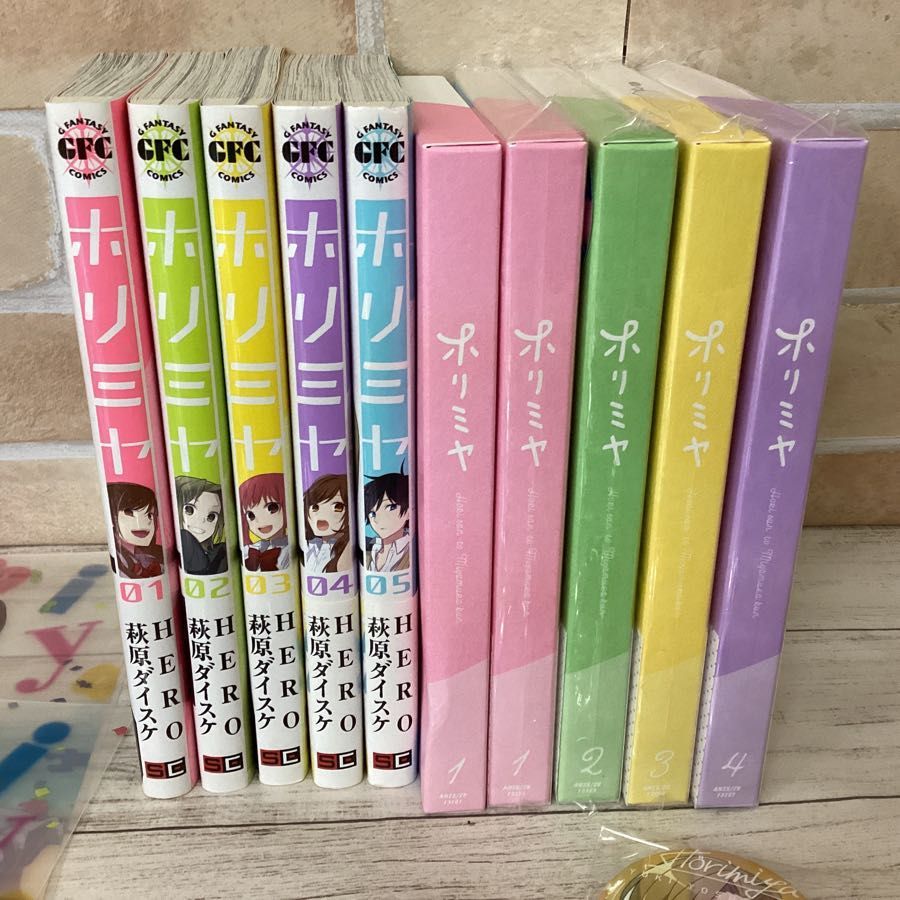 ホリミヤ 漫画 グッズ まとめ売り即購入⭕️ 現状】 ホリミヤ グッズ まとめ売り 1〜4巻 Blu-ray DVD , 1〜5巻