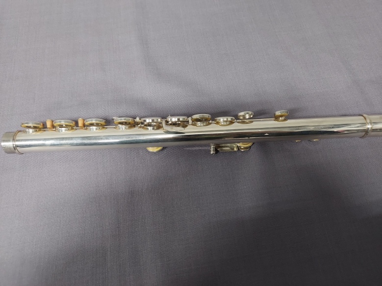 Pearl フルート PF-521 Eメカ付き ケース付 吹奏楽 パール