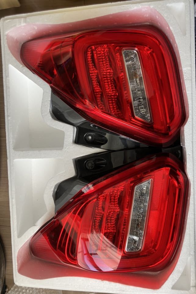 zc33s 純正テールランプ 自動車メーカー別 パーツ 【公式通販】