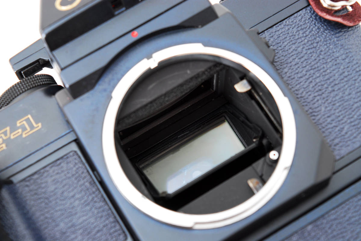 キャノン　Canon NEW F-1 + Double lens + Moter Drive #1808Y2OT22-8 F-1 Canon New f-1 フィルムカメラの高額買取《カメラの 松本・並柳店