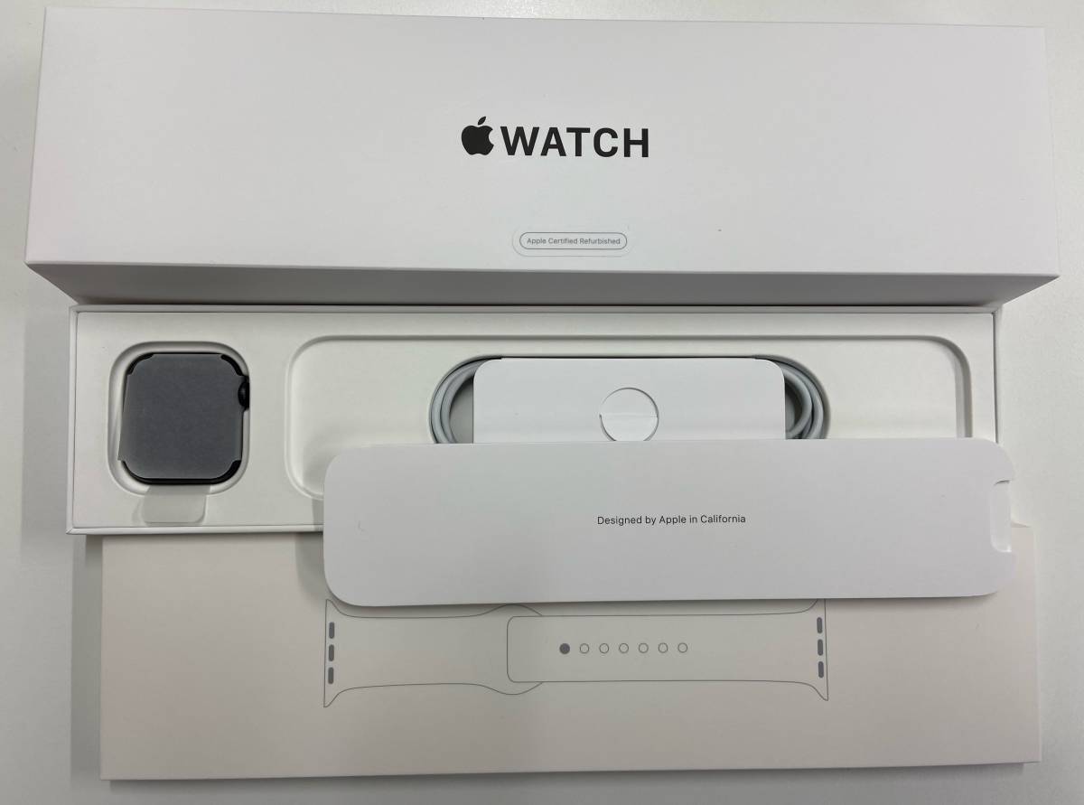 Apple Watch SE GPS+Cellularモデル 40mmスペースグレイアルミニウム