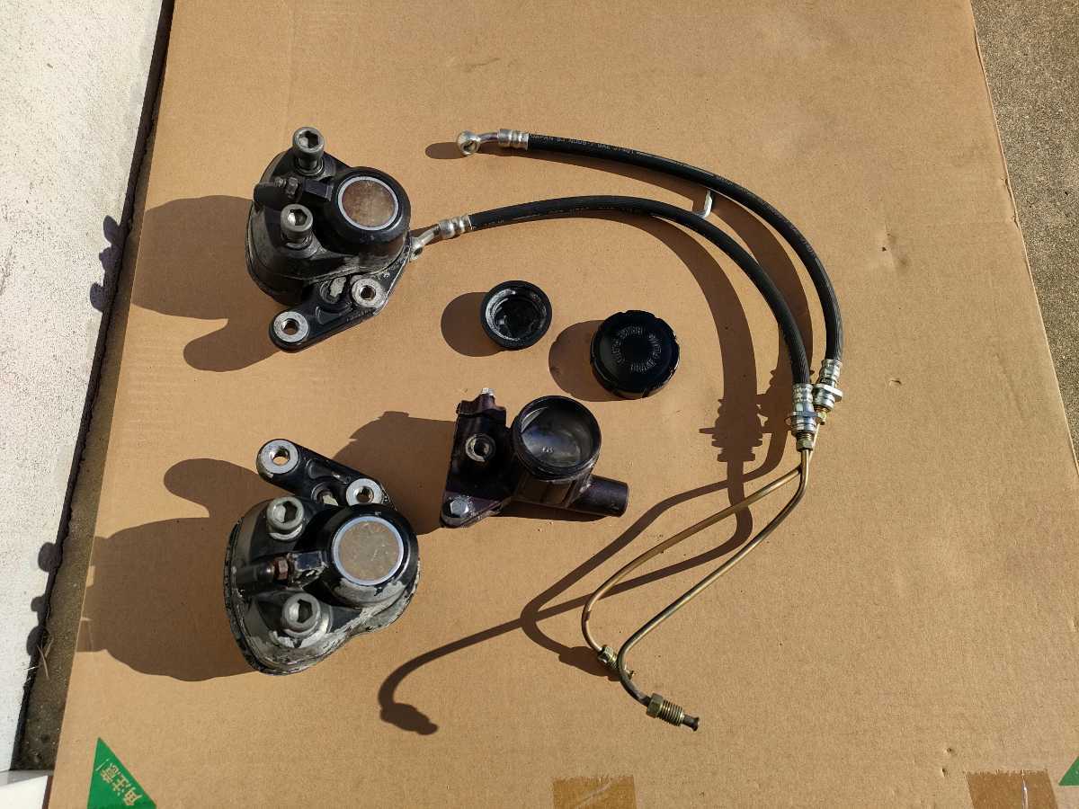 Z2 Z1 KAWASAKI Z1⁄Z2を形作る部位についてブレーキ マスター