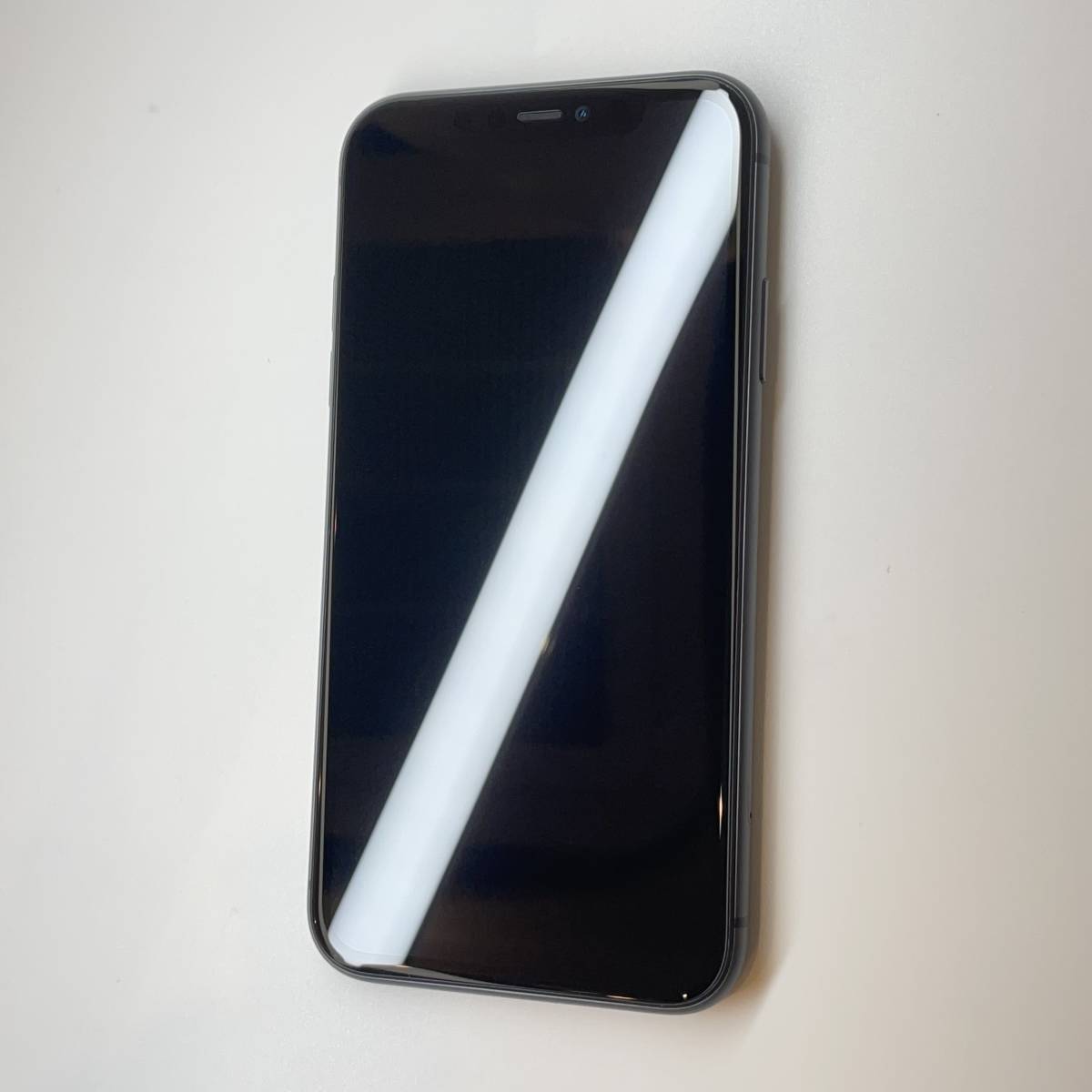 中古美品】国内版SIMフリー iPhone11 256GB ブラック MHDP3J/A