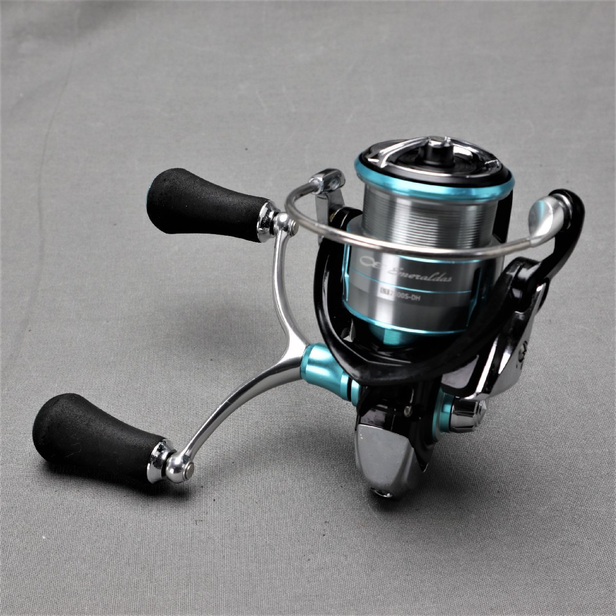 フィッシング ダイワ Emeraldas LT2500S-DH スピニングリール エメラルダス