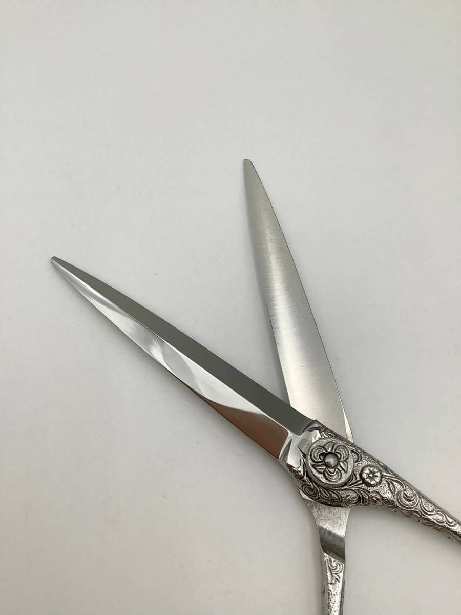 【明日までの出品】【定価26万】　ナルトシザー　RKダイタックⅡ 6.5インチ 鋏 NARUTO SCISSORS ナルトシザー RKダイタック唐草 鋏 ハサミ 桐箱付