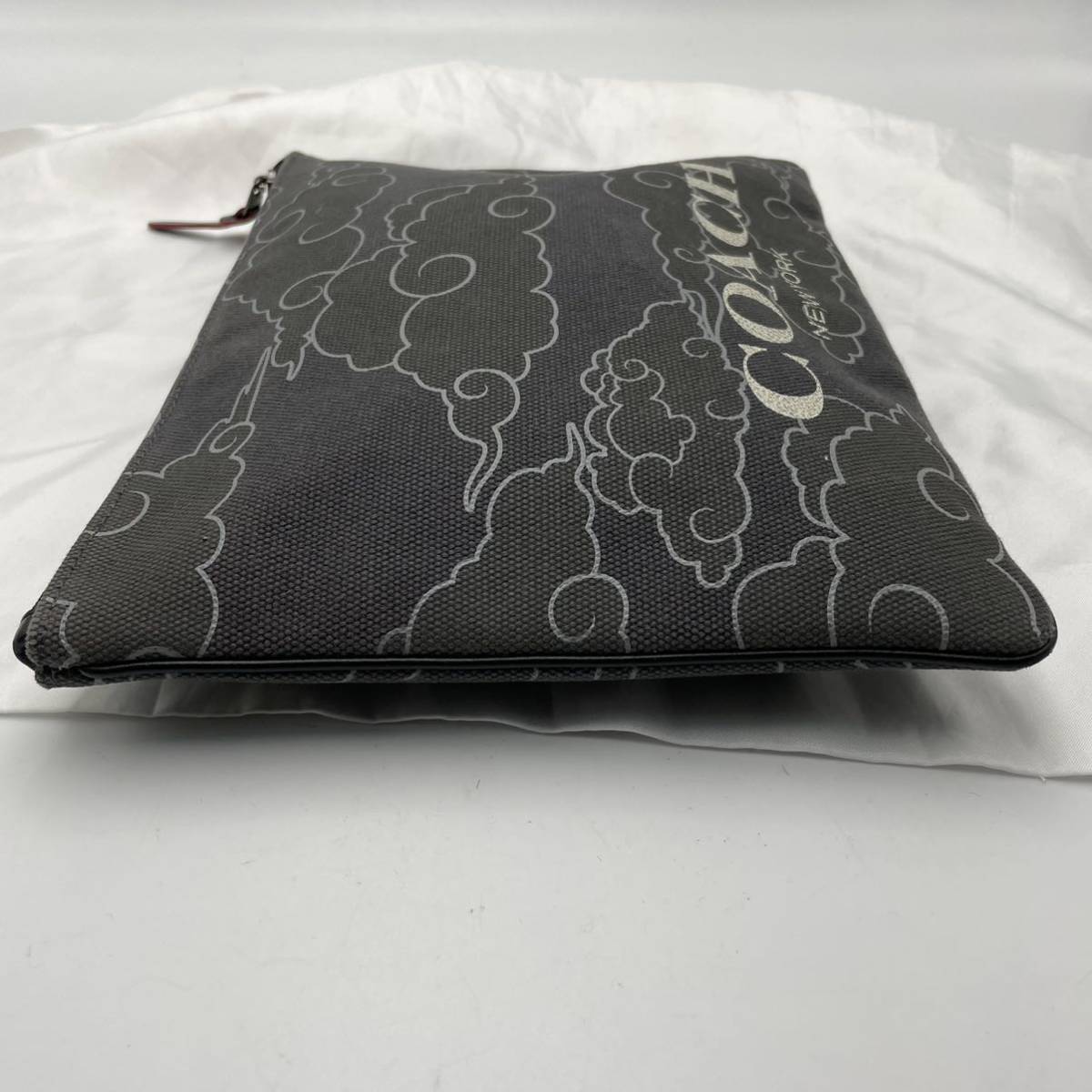 1円【極美品・入手困難・コラボ限定商品】COACHナルトコラボ セカンド 
