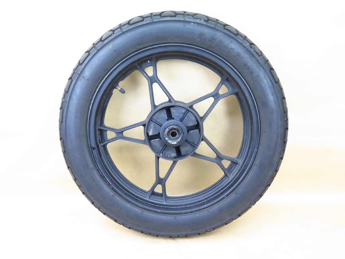 ☆スズキ GN125H (LC6PCJG) 純正リアホイール16×2.15 タイヤ3.50-16 