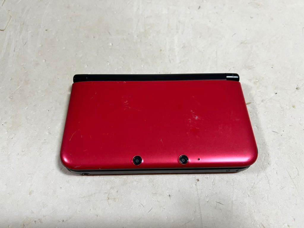 Nintendo3DSll レッドブラック 本体+充電器+ケース（3DSLL レッド 