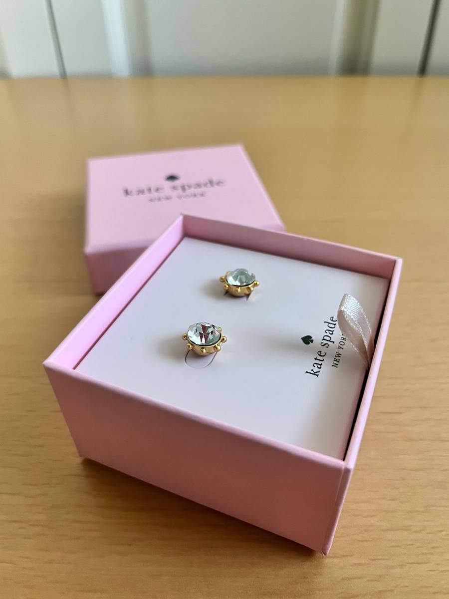 ケイトスペード/KATE SPADE●ピアス●新品箱入り♪ギフト/プレゼントにも♪●シンプルなデザイン