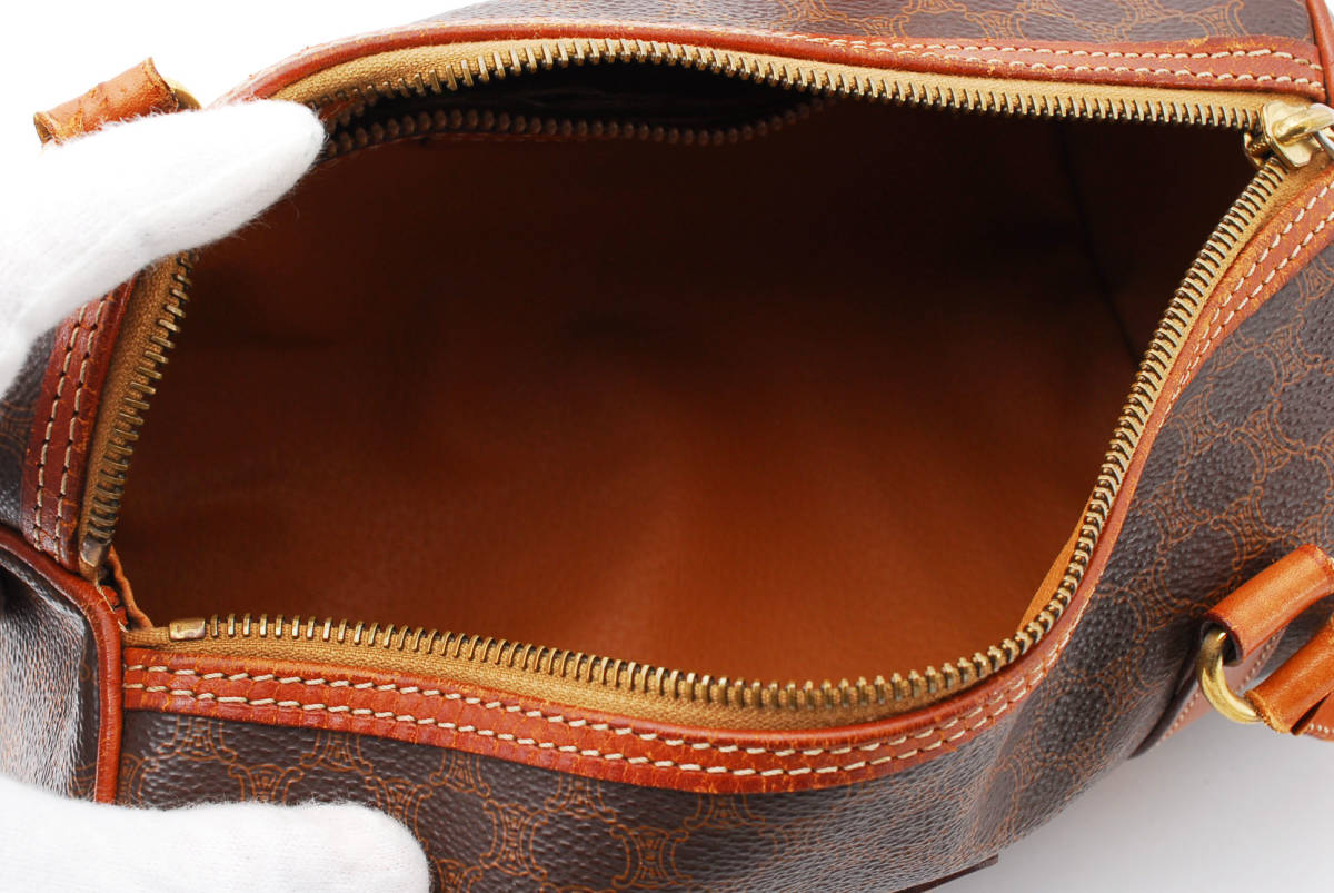 CELINE セリーヌ マカダムブラゾン ブラウン ドラム 筒型 ハンドバッグ CELINE セリーヌ マカダムブラゾン ブラウン ドラム 筒型 ハンドバッグ