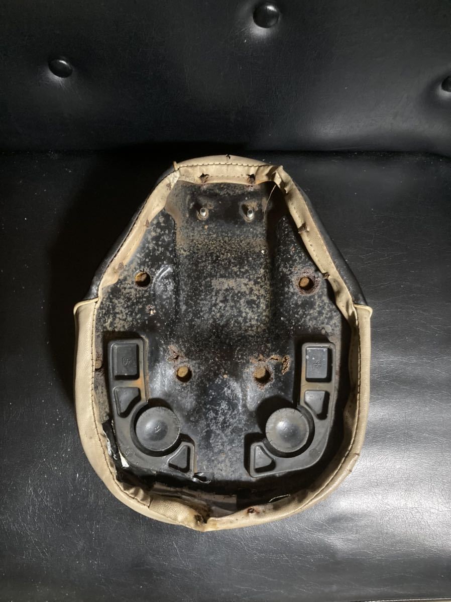 人気，爆買い C70 行灯カブ 純正 シート 当時物 旧カブ C90 C65 C50 ジャンク 張り替えベース 6V スーパーカブ ホンダ 行燈 カモメ あんどん(純正品)｜売買されたオークション情報、yahooの商品情報をアーカイブ ホンダ用
