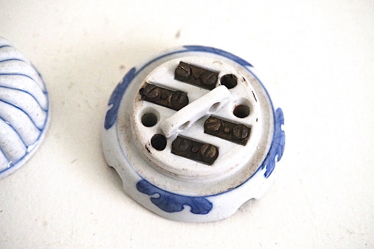 戦前 染付ローゼット 古伊万里菊紋旧家ウブだし蔵出し陶器白磁磁器照明 