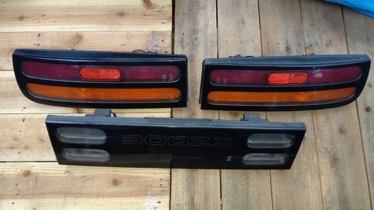 フェアレディZ Z32 テールランプ 純正 中古 自動車メーカー別 日産用