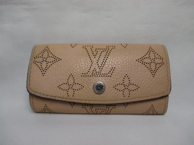 ルイ ヴィトン LOUIS VUITTON マヒナ マグノリア 4連キーケース ミュルティクレ4 M64056 中古本物