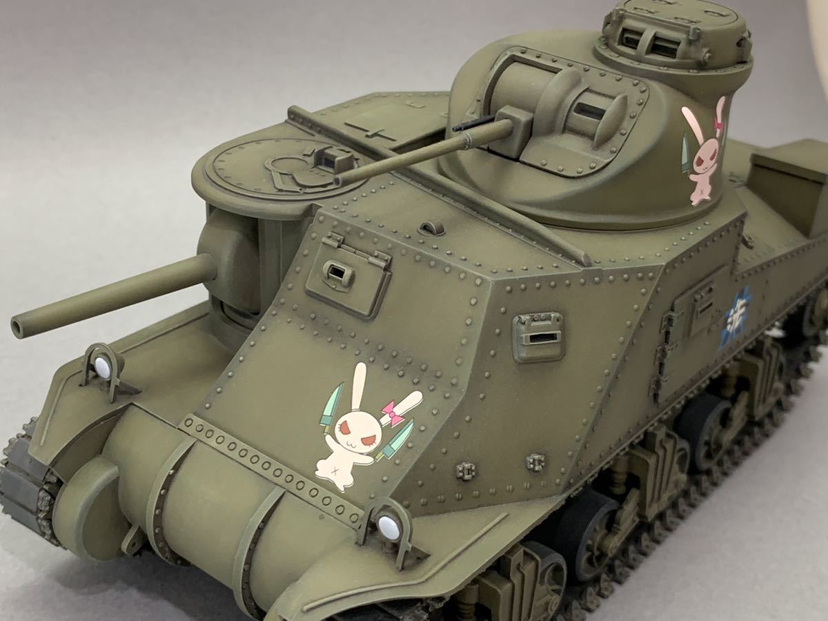 塗装完成品】1/35スケール M3中戦車リー ウサギさんチーム ガールズ