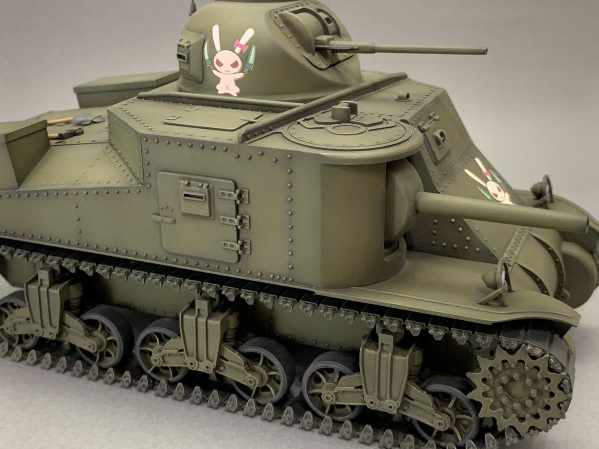 塗装完成品】1/35スケール M3中戦車リー ウサギさんチーム ガールズ