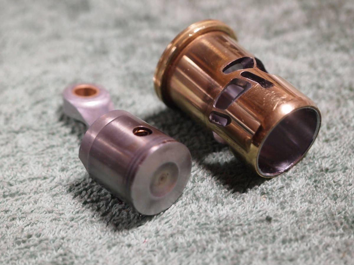 21XZ-R MAGAZINE チューンドマフラーセット 1&frasl;8GPレーシングカー用 1&frasl;8GPレーシング中古品 Vol.29 Ｔ-2080SC IF18 0 MRX MGT 1 - .21 RC用エンジンメーカーの（小川 エンジンカーを見学！