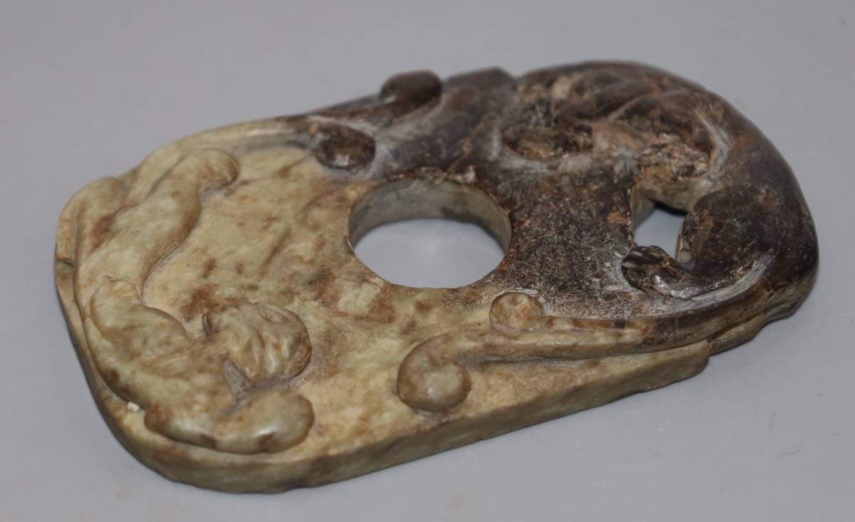 古玉細工彫 白玉 古美術 古玩 中国 雕刻 唐物 本体サイズ9.4ｘ5.8ｘ0.9cm　重さ 119g_1