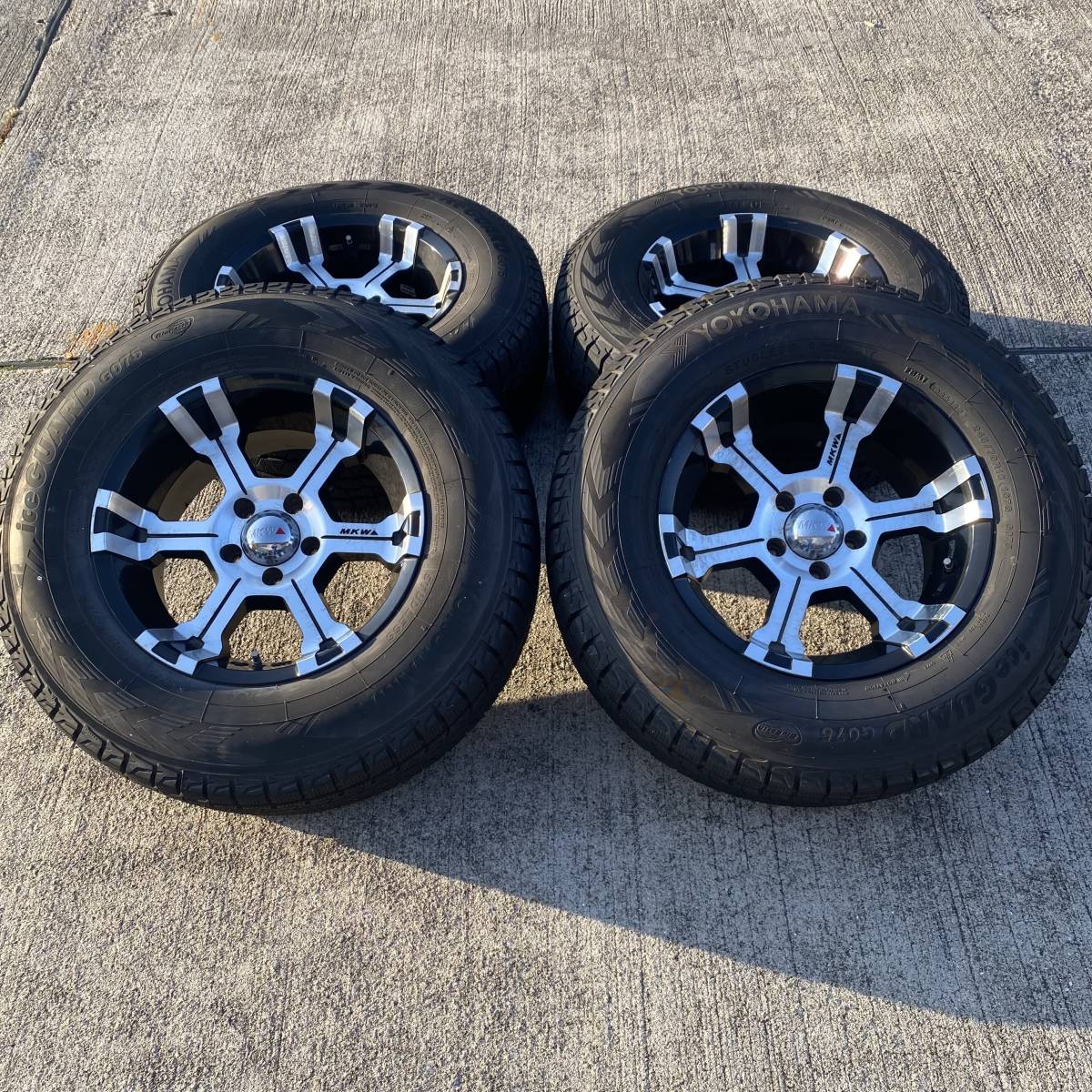 16in MKW MK-36 スタッドレスバリヤマ 深リム リフトアップ デリカd5 