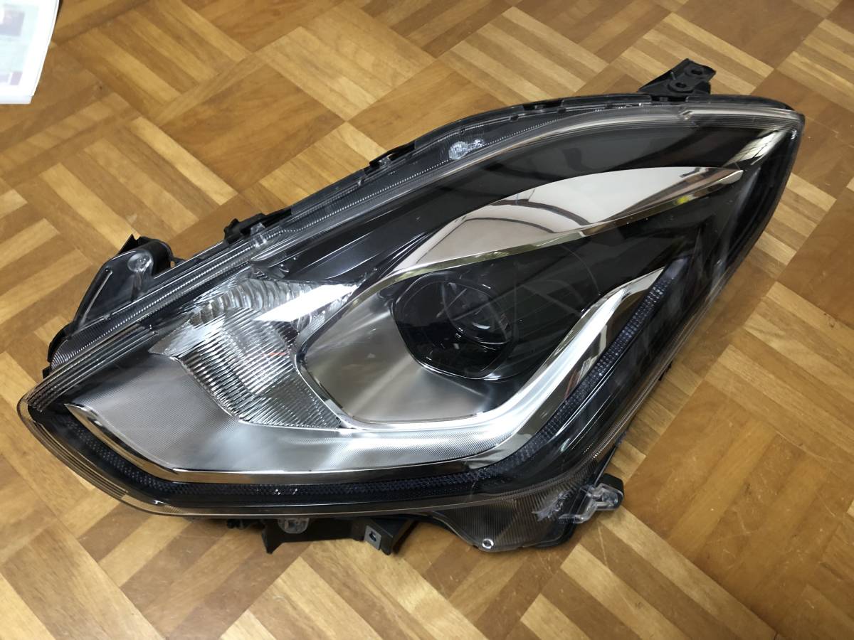 スイフト ZC83S LED 左ヘッドライト W2967 ZC83S 純正 スイフト SL 65