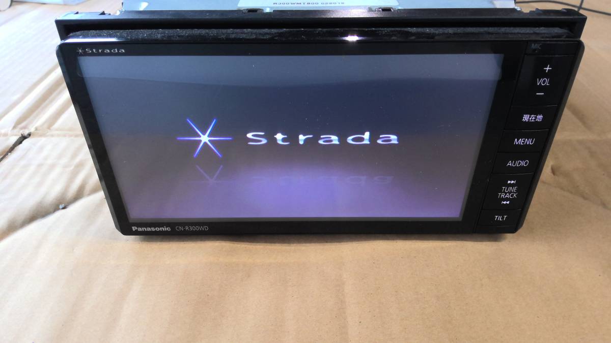 Panasonic Strada CN-R300WD メモリー ナビ 地図 2015年S1976626 ハイ