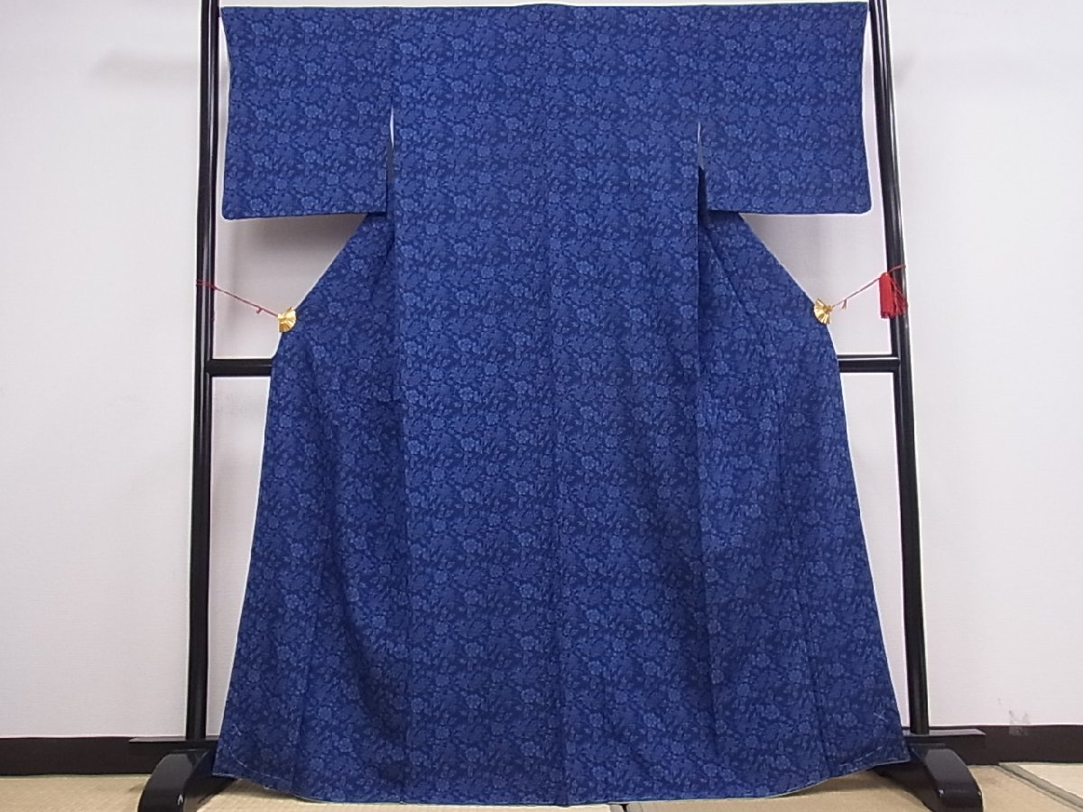 着物屋こころ□上質な小紋 藍染め 型染め 鳳凰花唐草文 やまと誂製 