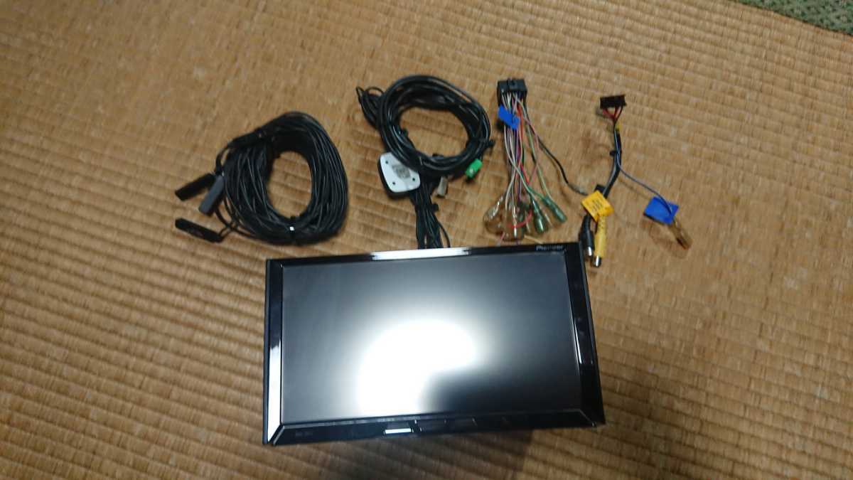 カロッツェリア AVIC-ZH77 サイバーナビ 2020年地図 7V型ワイドVGA 地デジ DVD CD Bluetooth USB SD HDDナビ フルセグ carrozzeria 動作OK