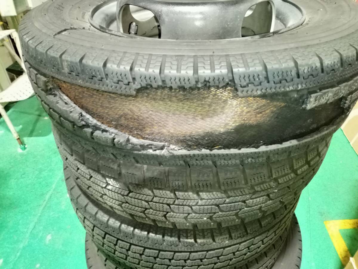 マツダ ボンゴトラック Wタイヤ 165R14×2本 145R12×4本 ホイール付き 