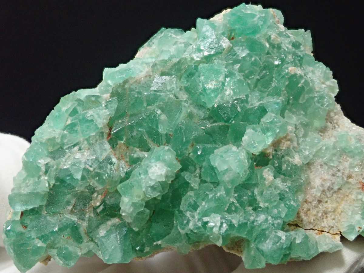 70★数量限定★希少♢天才の石【フローライト八面体結晶♢70g】❤️ 100☆数量限定☆希少♢天才の石フローライト八面体結晶♢100g