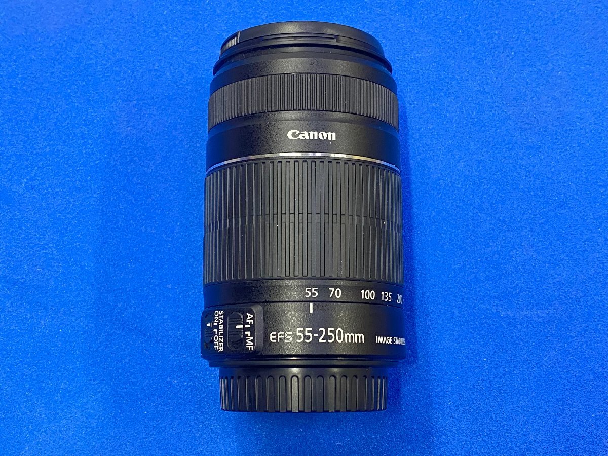 Canon EF-S IS Lens - f⁄3.5-5.6 Zoom : Standard USM 18-200mm Black STM