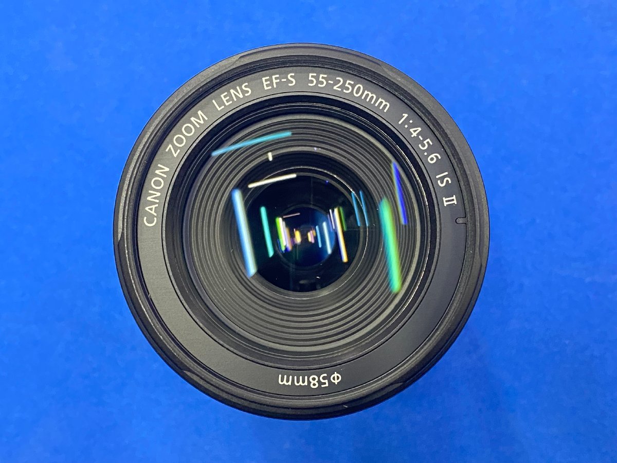 Canon EF-S IS Lens - f⁄3.5-5.6 Zoom : Standard USM 18-200mm Black STM