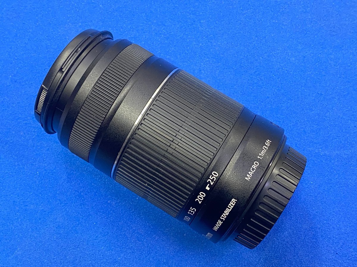 Canon EF-S IS Lens - f⁄3.5-5.6 Zoom : Standard USM 18-200mm Black STM