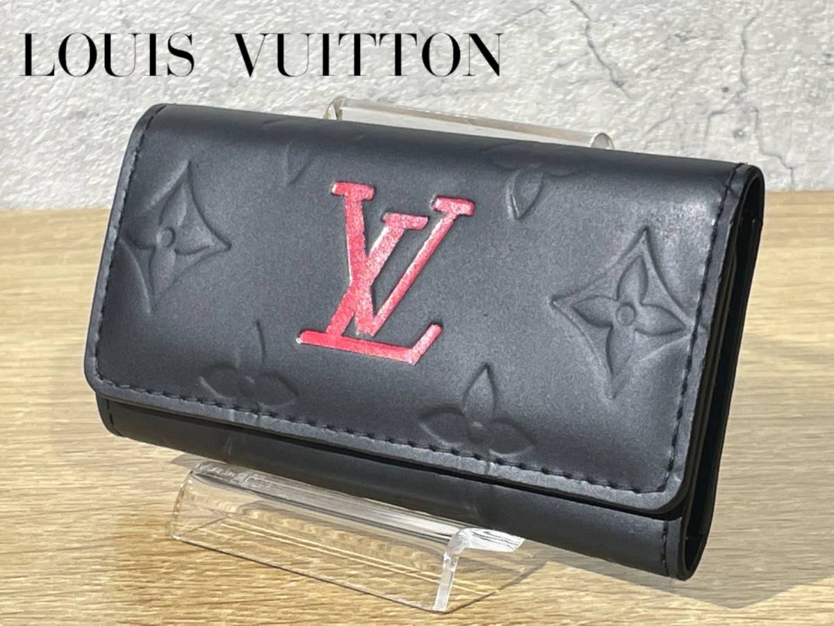 ゆー　超美品　ルイヴィトン　ヴェルニ　4連キーケース　エナメル　ブラック LOUIS VUITTON ルイヴィトン ヴェルニ 4連 キーケース ブラック1 を
