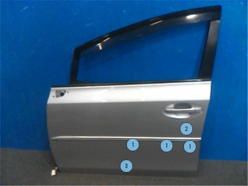 トヨタ 純正 プリウスアルファ 《 ZVW41W 》 左フロントドア 67002-47111 P61700-22002511