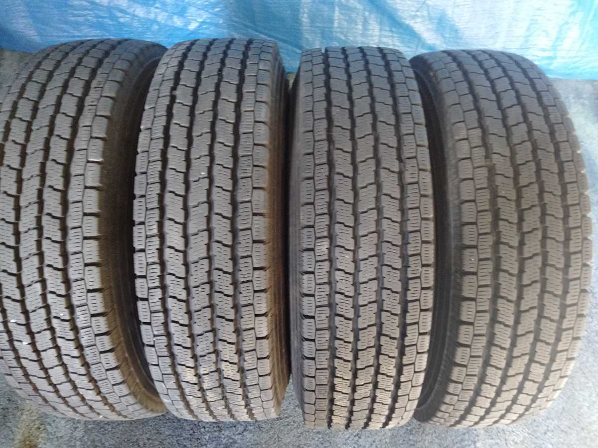 最終SALE ハイエース専用 195/80R15 スタッドレスタイヤ ホイール 4本 