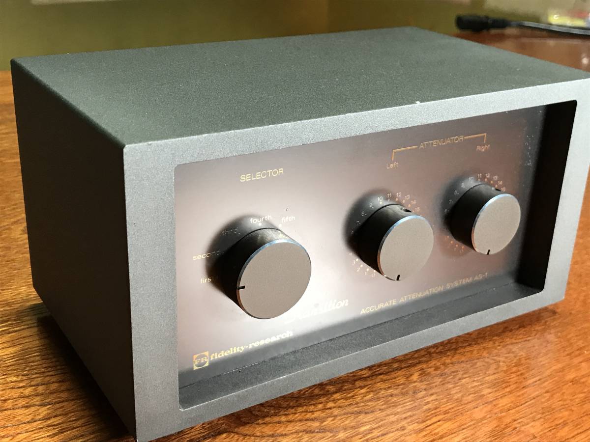 Fidelity Research（FR） AS-1 パッシププリアンプ Fidelity Research（FR） AS-1 パッシププリアンプ（セレクター付き