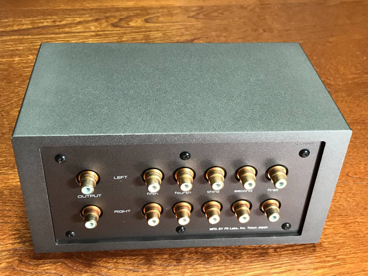 Fidelity Research（FR） AS-1 パッシププリアンプ（セレクター付き
