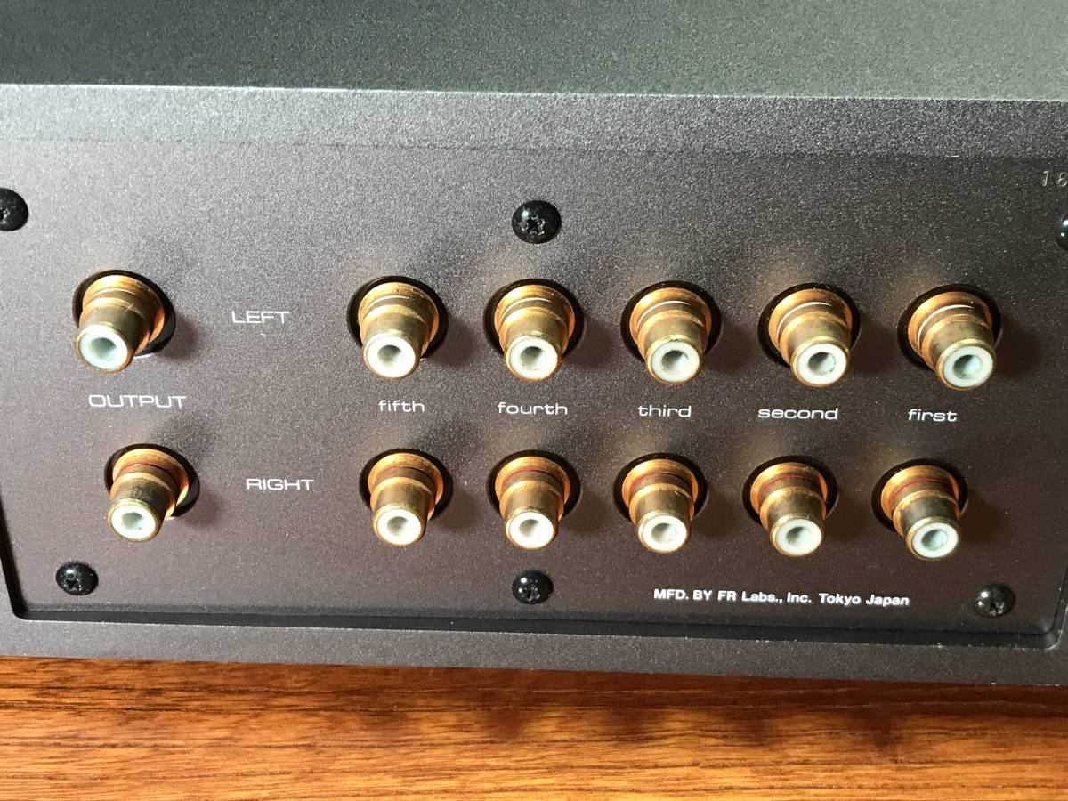 Fidelity Research（FR） AS-1 パッシププリアンプ（セレクター付き