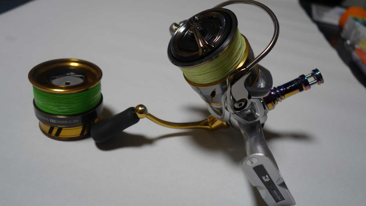 ダイワ　DAIWA　21フリームスLT3000-CXH　リールスタンド　レガリススプール付　美品