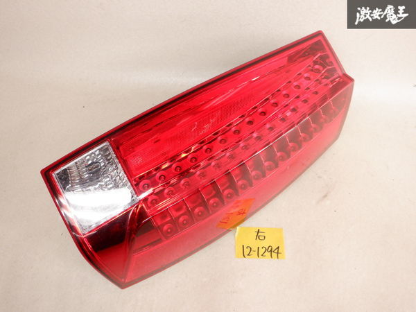 キャデラック 純正 07' エスカレード LED テールライト テールランプ