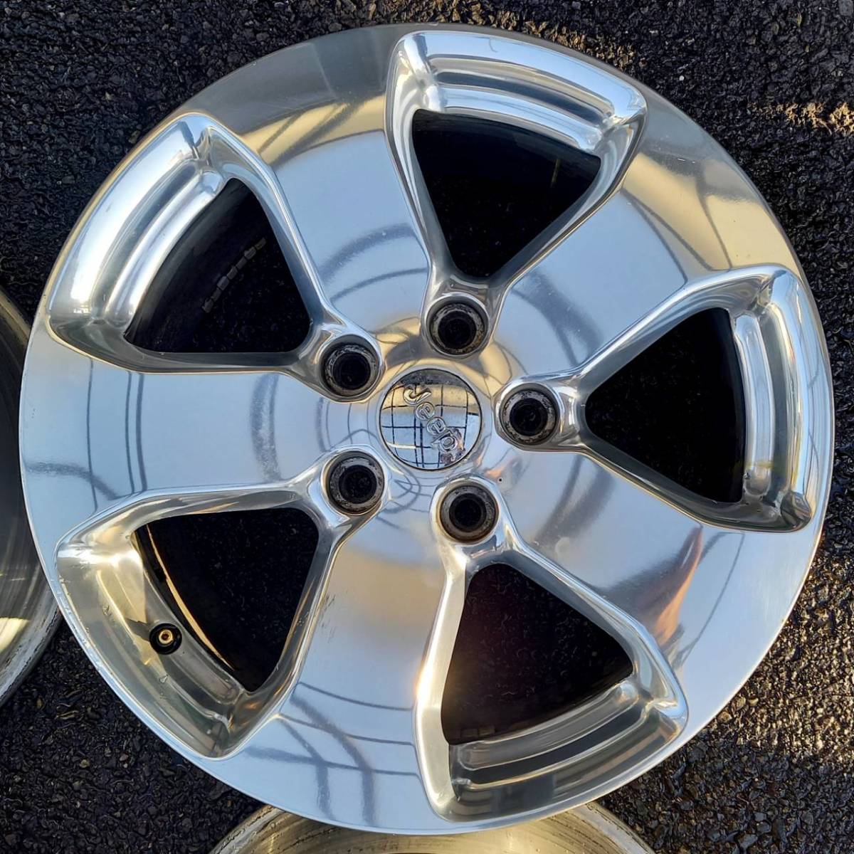 中古品】ジープ グランドチェロキー 純正 18インチ ホイール クローム  