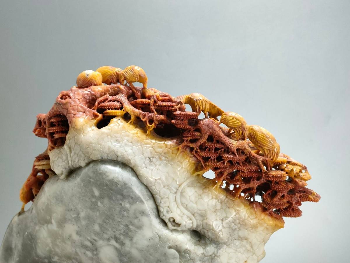 伝世蔵品　清国時代物　天然　寿山石 極細工彫刻　精緻な透かし彫りアンティーク逸品 中国美術 天然石 寿山 置物 飾り物 細密彫刻 六鶴 透彫 赤 紅 台付