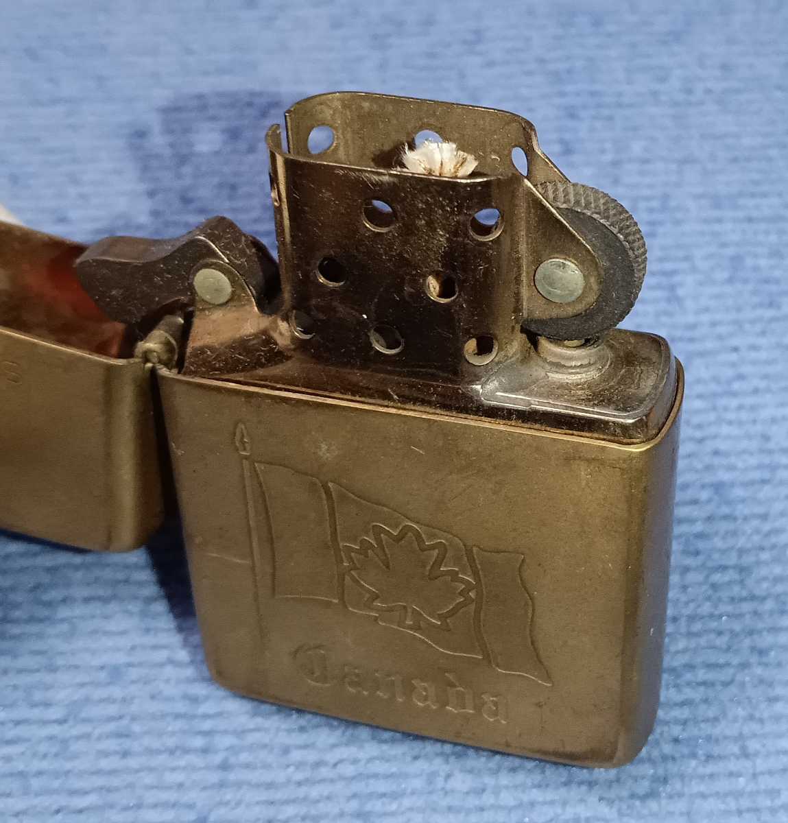 Zippo/ジッポー CANADA ソリッドブラス（SOLID BRASS） ダブルイヤー