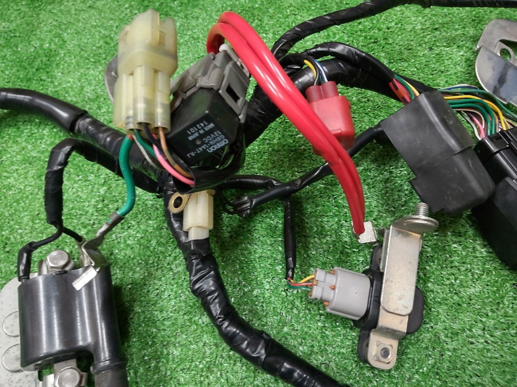 リトルカブFI 4速セル付き　エンジン　ハーネス付き　動作未確認 ホンダ リトルカブ FI AA01 セル付き4速 純正 メインハーネス 配線