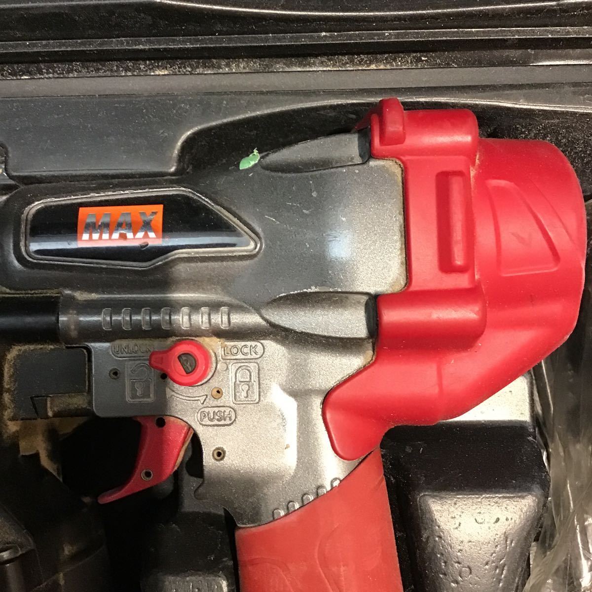 MAX HV-R32G2】マックス ねじ打機 ターボドライバ 32mm 電動工具