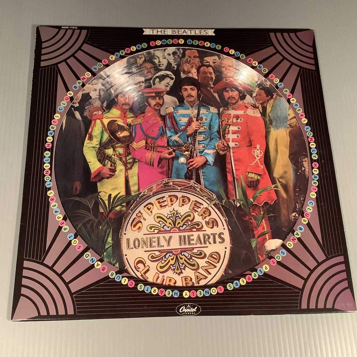 人気，低価 LP ピクチャー 米盤 〓ビートルズ BEATLES／S'GT PEPPER'S LONELY HEARTS CLUB BAND 〓良好品(ABBEY ROAD)｜売買されたオークション情報、yahooの商品情報をアーカイブ公開 - オークファン B