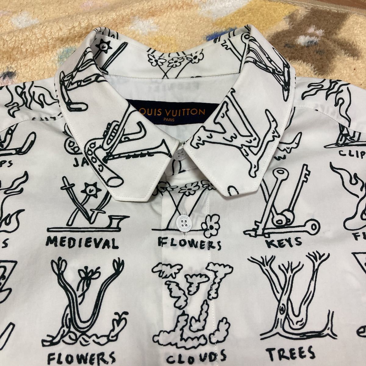 ルイ・ヴィトン　ＬＶロゴ総柄シャツ　サイズXL VUITTON LOUIS ルイヴィトン LV 2020AW HOY33W