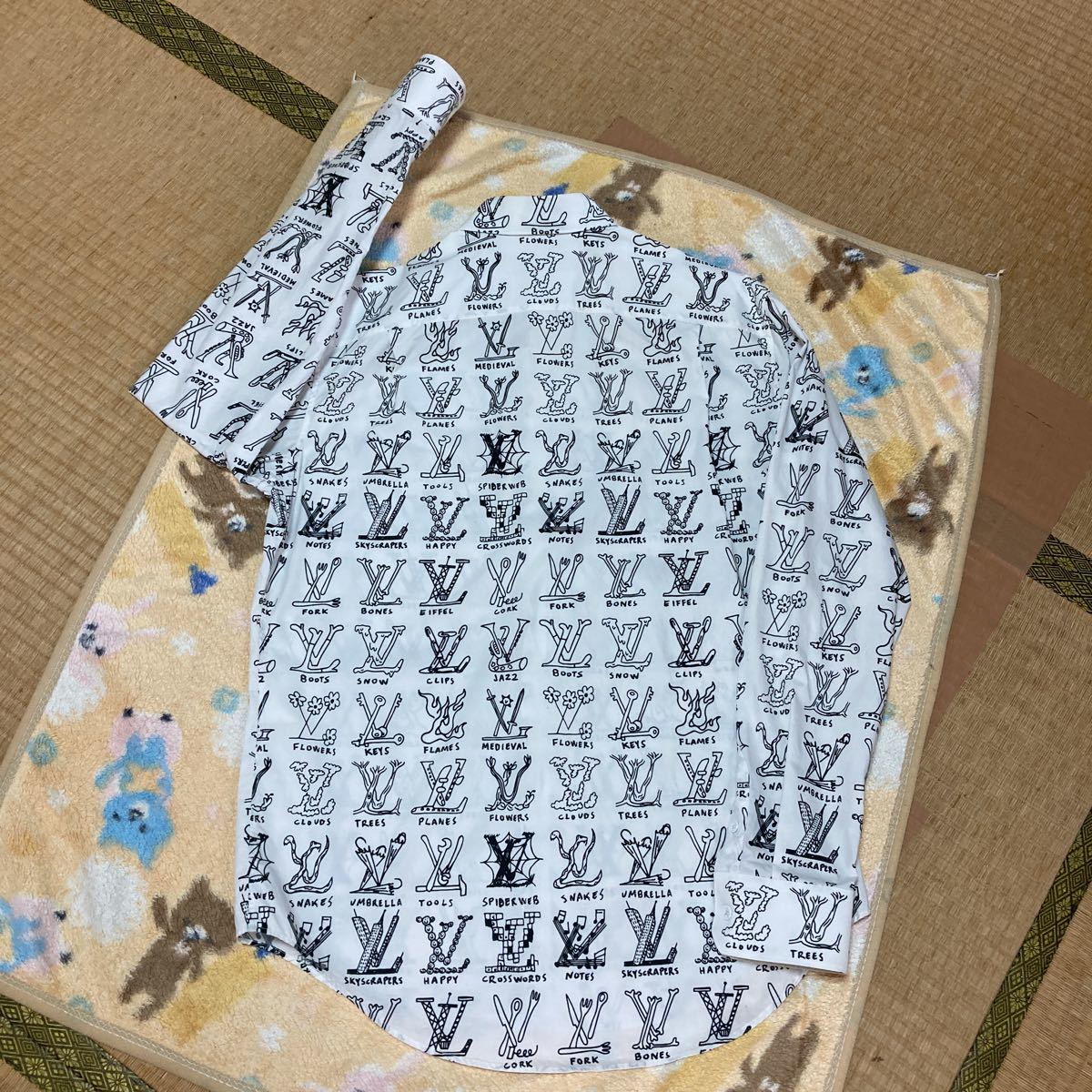 ルイ・ヴィトン　ＬＶロゴ総柄シャツ　サイズXL VUITTON LOUIS ルイヴィトン LV 2020AW HOY33W