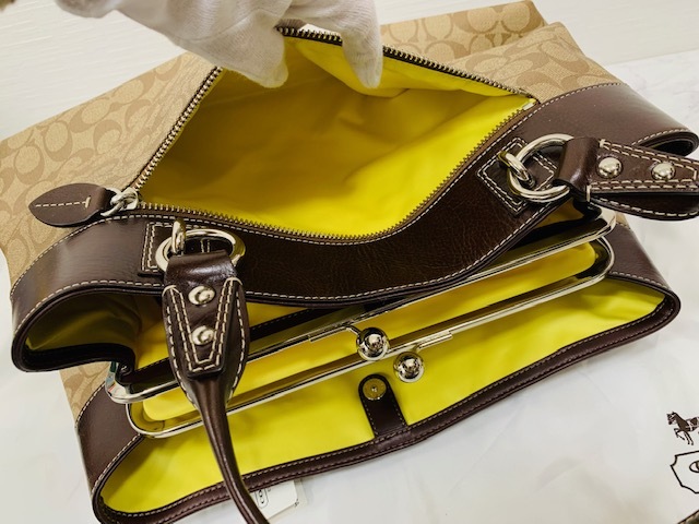 ☆ 1000円スタート☆【新品未使用】 COACH コーチ F15705 シグネチャー
