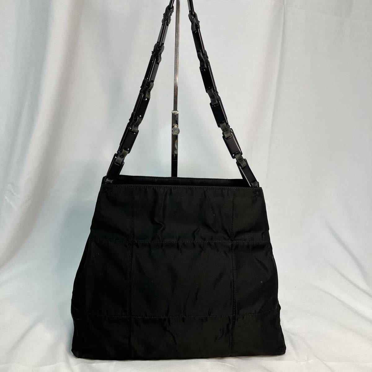 プラダ PRADA チェーン プラスチックチェーン ナイロン バッグ 一番最 